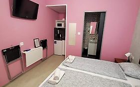 Klauzal19 Rooms